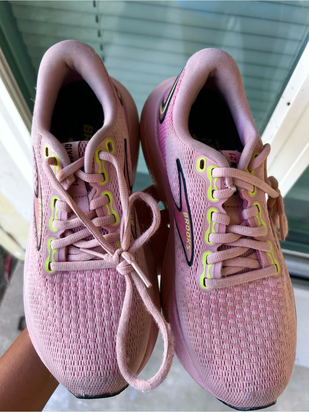 Brooks lightweight breathable